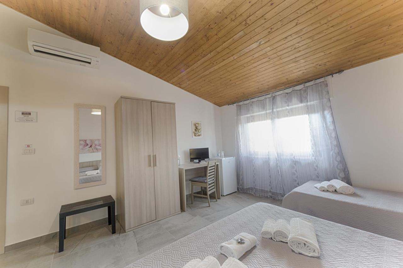 Casa Lucia Hotel Olbia Ngoại thất bức ảnh