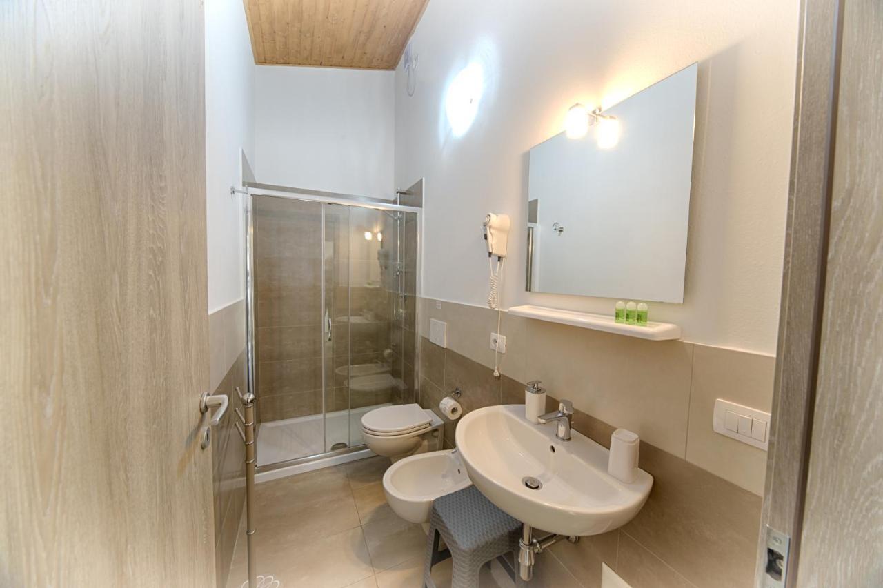 Casa Lucia Hotel Olbia Ngoại thất bức ảnh