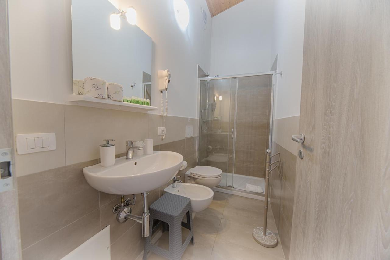 Casa Lucia Hotel Olbia Ngoại thất bức ảnh