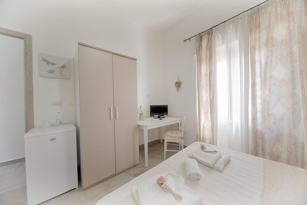 Casa Lucia Hotel Olbia Ngoại thất bức ảnh