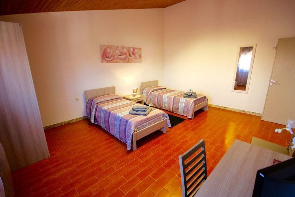 Casa Lucia Hotel Olbia Ngoại thất bức ảnh