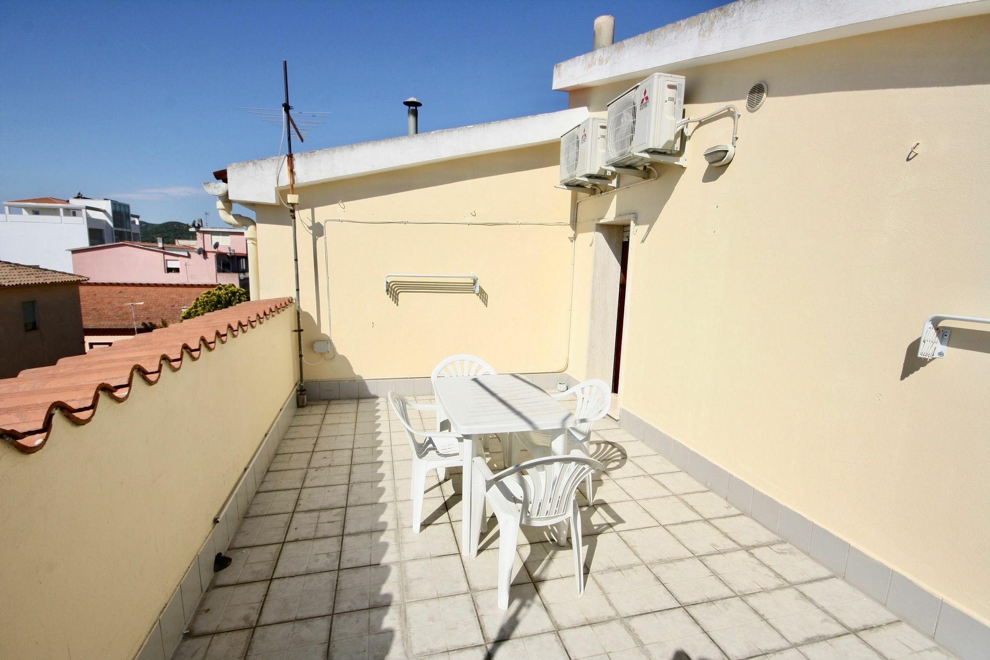 Casa Lucia Hotel Olbia Ngoại thất bức ảnh